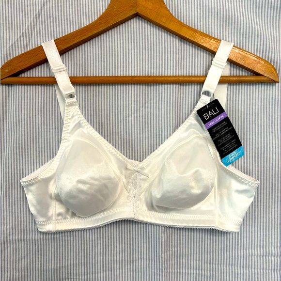 BALI NWT Cool Comfort White Wirefree Bra Size 36C - Picture 1 of 8